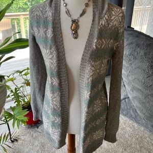 Super comfy Maurice’s sweater size small